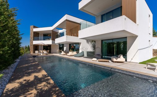 Villa in Loule (Sao Clemente), Algarve, Portugal 1
