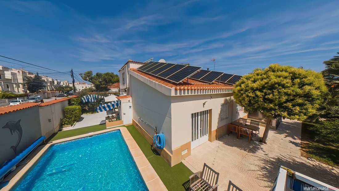 Chalet in Torrevieja, Valencian Community, Spain 2 - 17627356