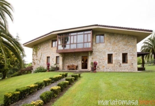 Townhouse in Loiu, Basque Country, Spain 1 - 17627355