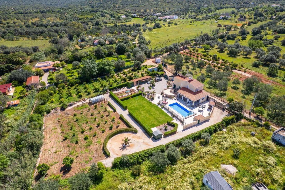 Villa in Paderne, Algarve, Portugal 1 - 16544602