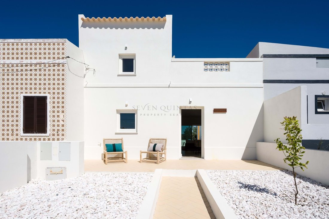Townhouse in Moncarapacho, Algarve, Portugal 1 - 17627064