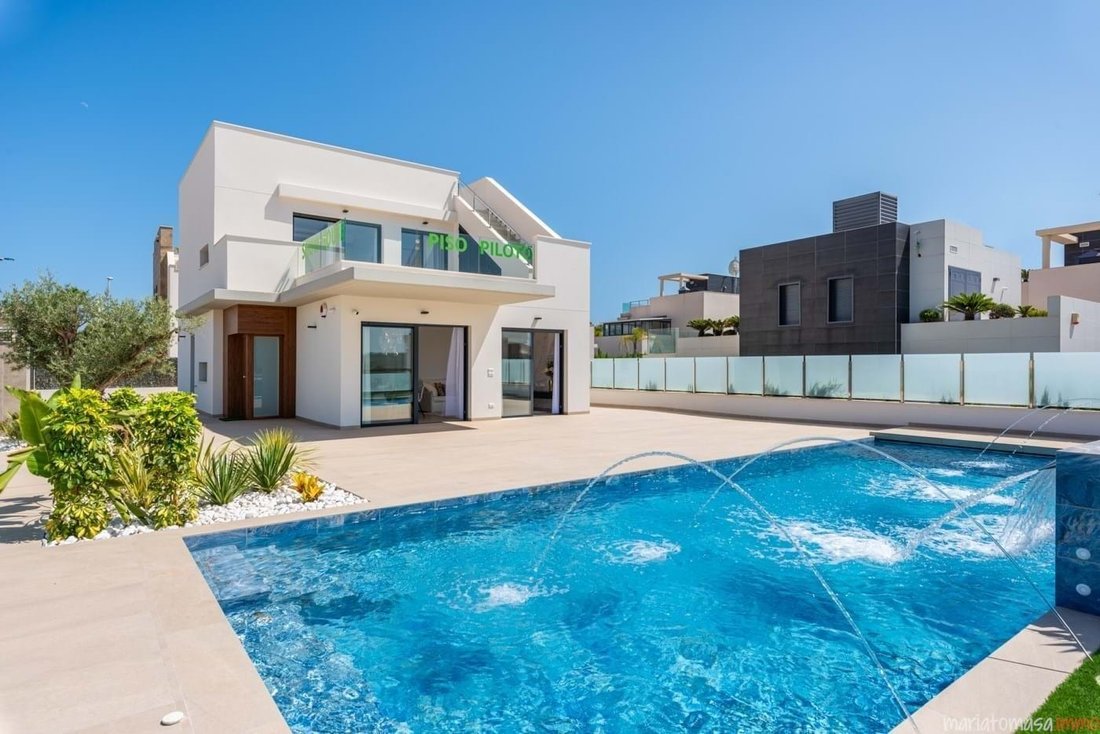 Apartment in Orihuela, Valencian Community, Spain 4 - 17627516