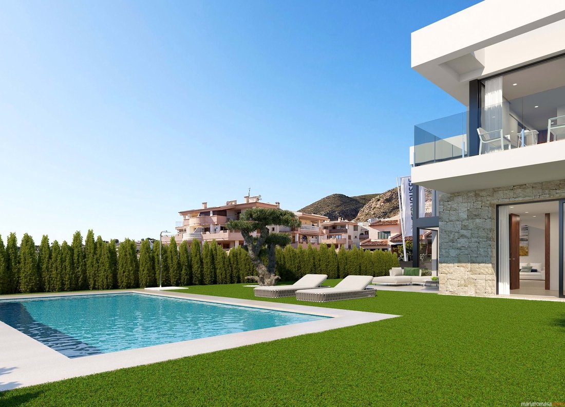 Chalet in Finestrat, Valencian Community, Spain 2 - 17627267