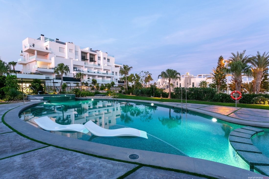 Apartment in Torrevieja, Valencian Community, Spain 1 - 17627157