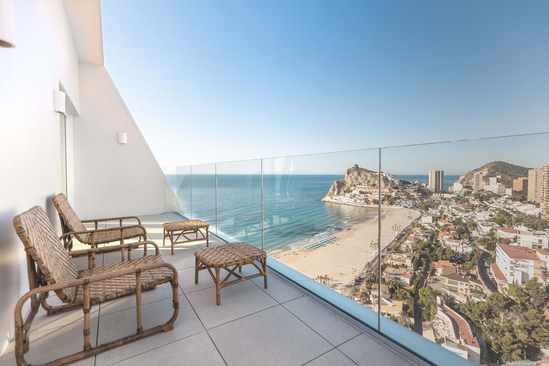 Apartment in Benidorm, Valencian Community, Spain 4 - 17627232