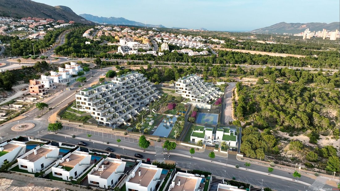 Chalet in Finestrat, Valencian Community, Spain 2 - 17627336