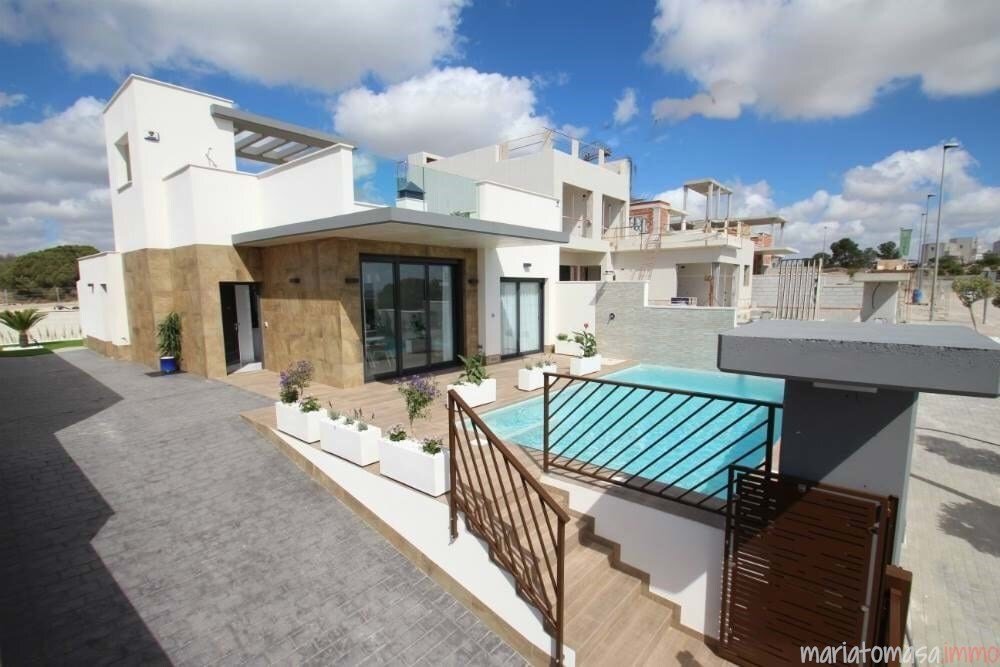 Villa in San Miguel de Salinas, Valencian Community, Spain 2 - 17627474