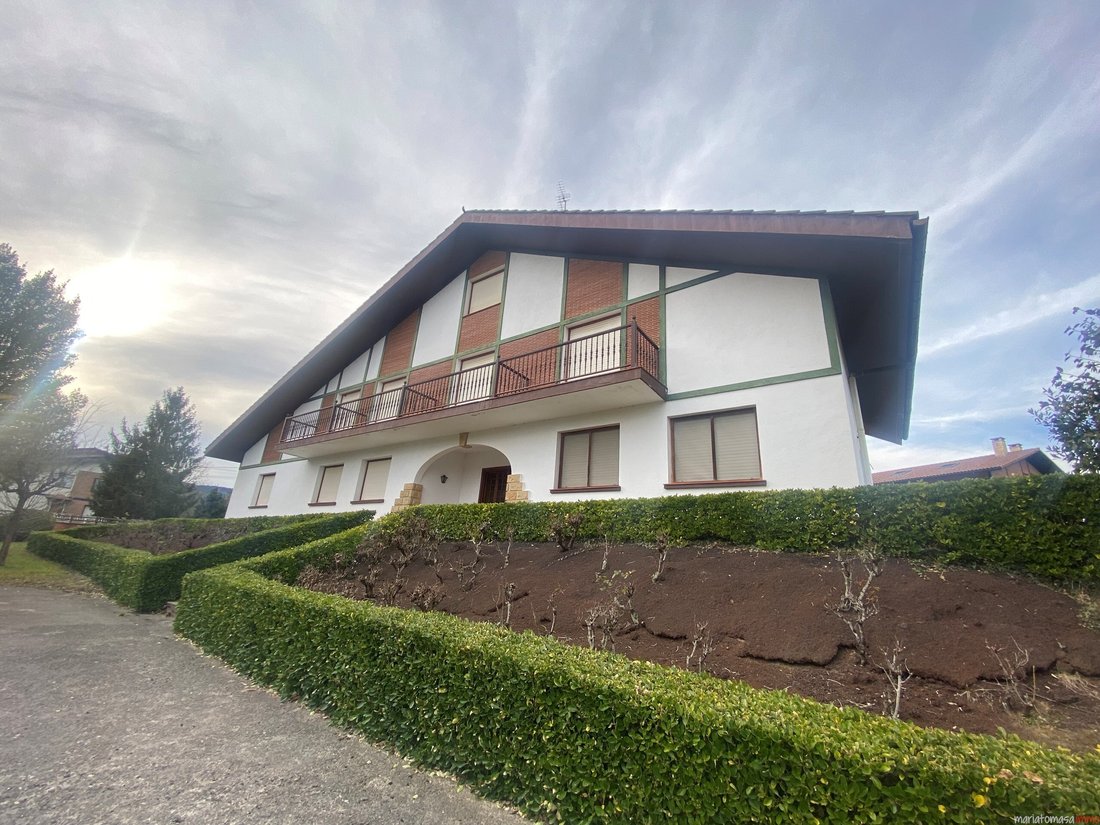 Townhouse in Larrabetzu, Basque Country, Spain 1 - 17627253