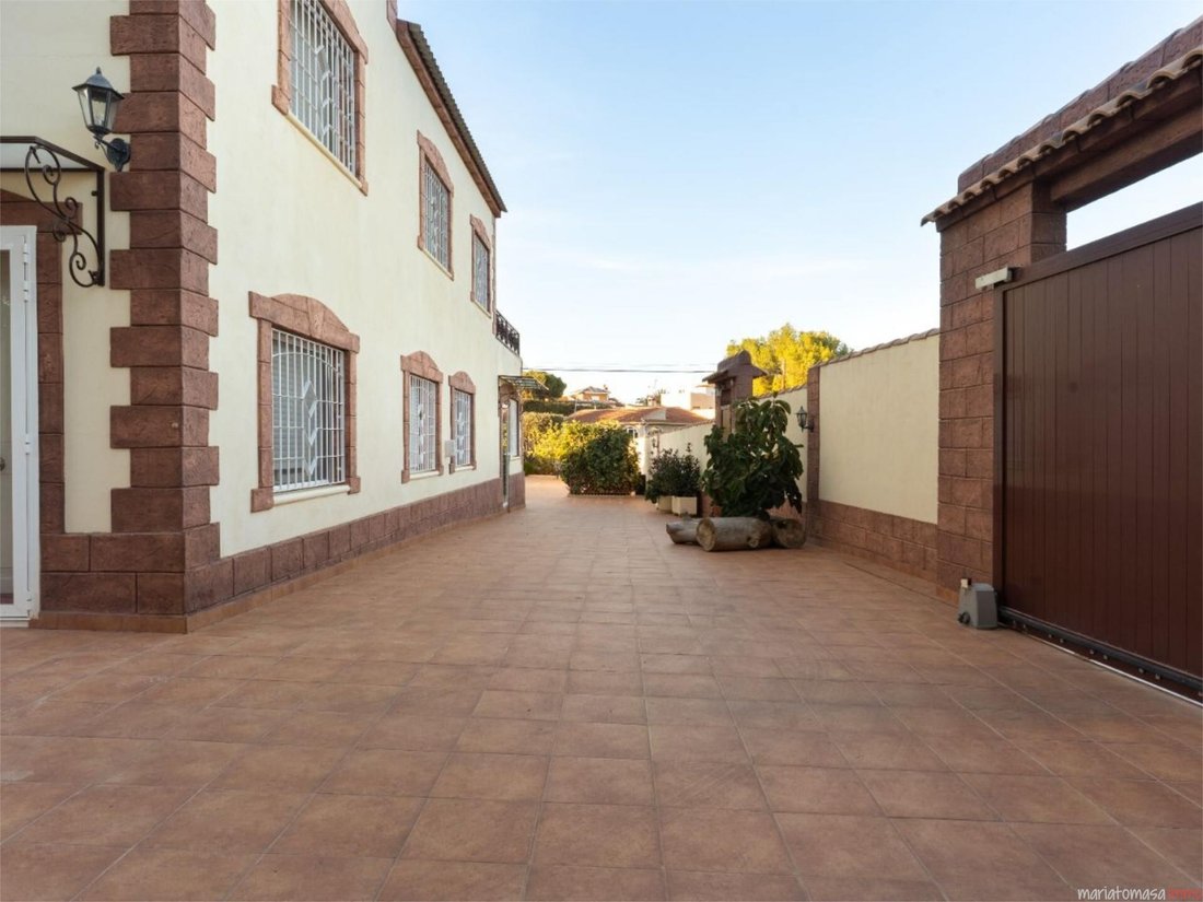 Chalet in Torrevieja, Valencian Community, Spain 5 - 17627549