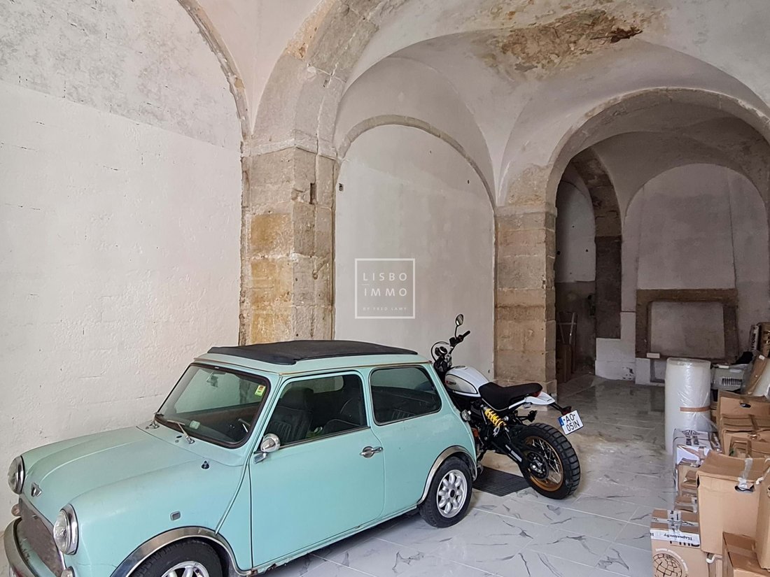 Apartment in Santa Maria Maior, Lisbon, Portugal 2 - 17627098