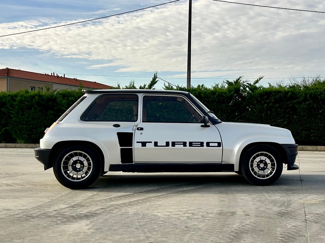 Coupe in Gaillac, Occitanie, France 5 - 11966666