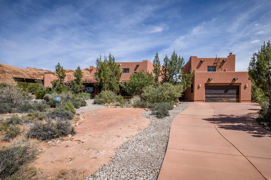 House in Moab, Utah, United States 3 - 17631067