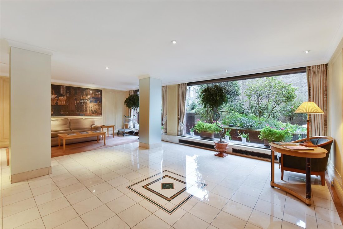 Apartment in Knightsbridge, Kensington And Chelsea, England 5 - 17627822