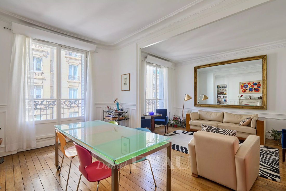 Appartamento a Dupleix-Motte Picquet, Paris 15e Arrondissement, Parigi 2 - 17629715