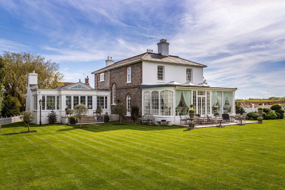 House in Oving, England 1 - 17628074
