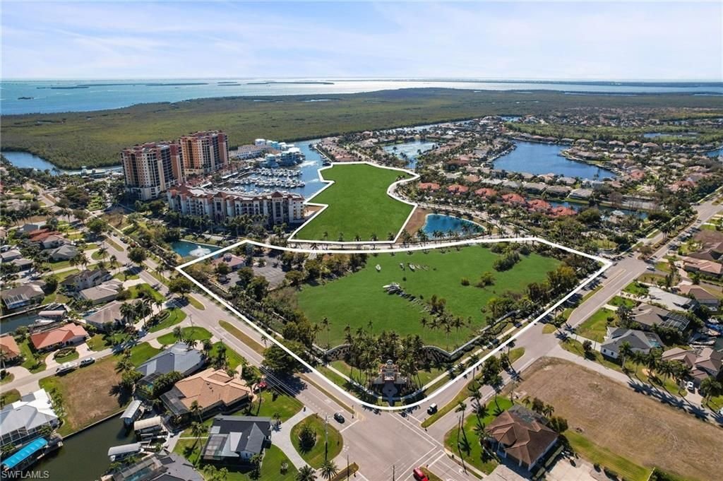 Land in Cape Coral, Florida, United States 3 - 17377851