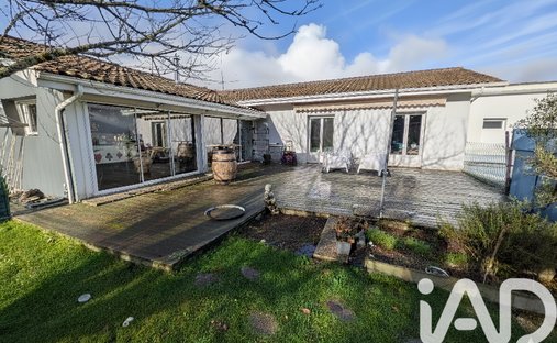 House in Saubrigues, Nouvelle-Aquitaine, France 1