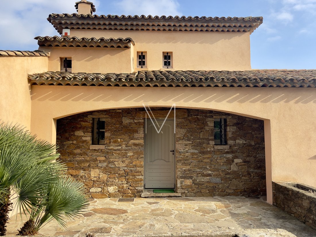 Villa in Grimaud, Provence-Alpes-Côte d'Azur, France 2 - 17629121