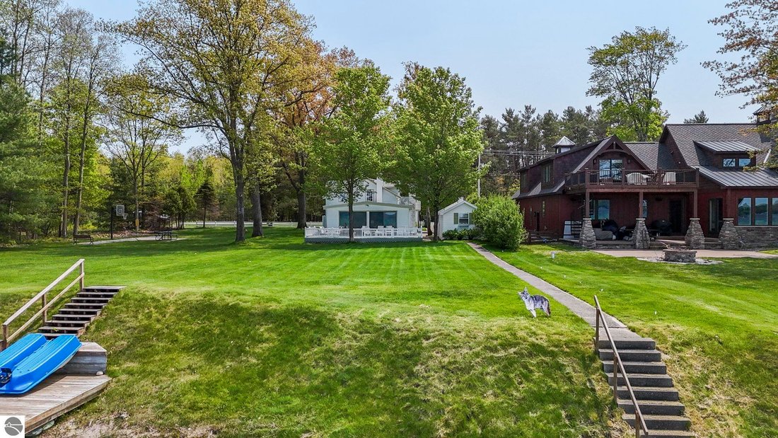 House in Rapid City, Michigan, United States 5 - 17507751