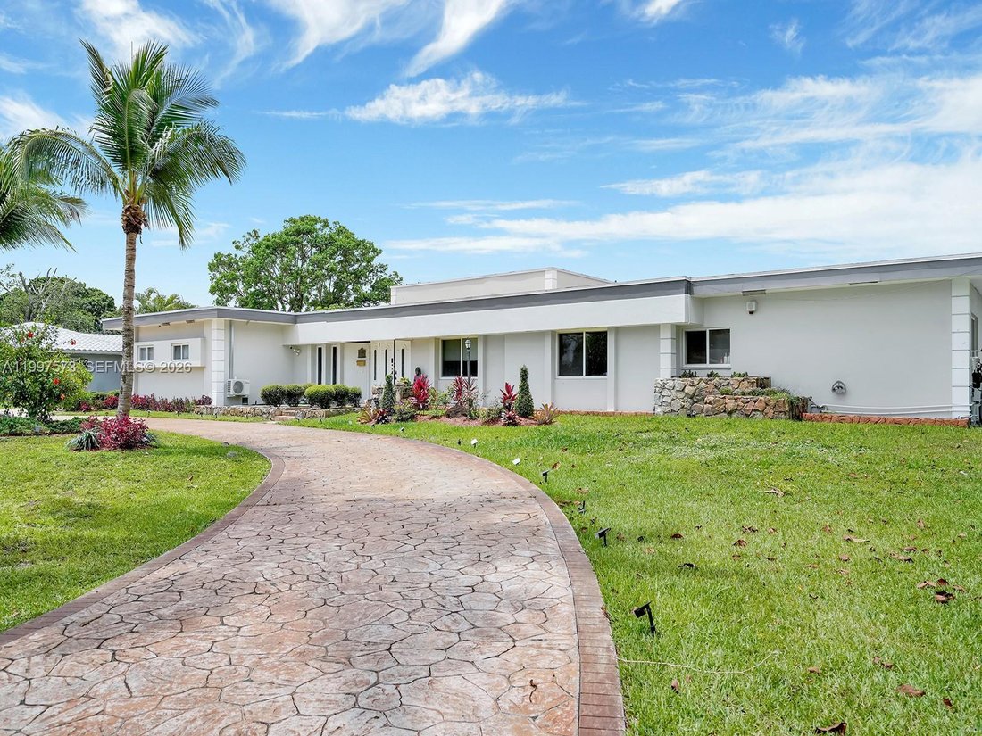 House in Plantation, Florida, United States 2 - 17627692