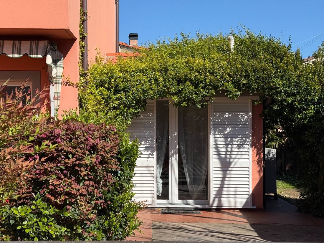 House in Antraccoli-Picciorana-Tempagnano, Lucca, Italy 3 - 17634339