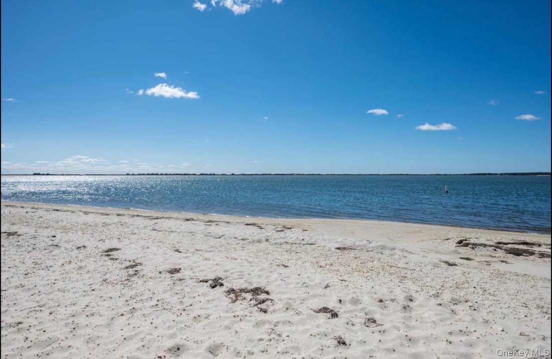 House in East Quogue, New York, United States 2 - 17638645