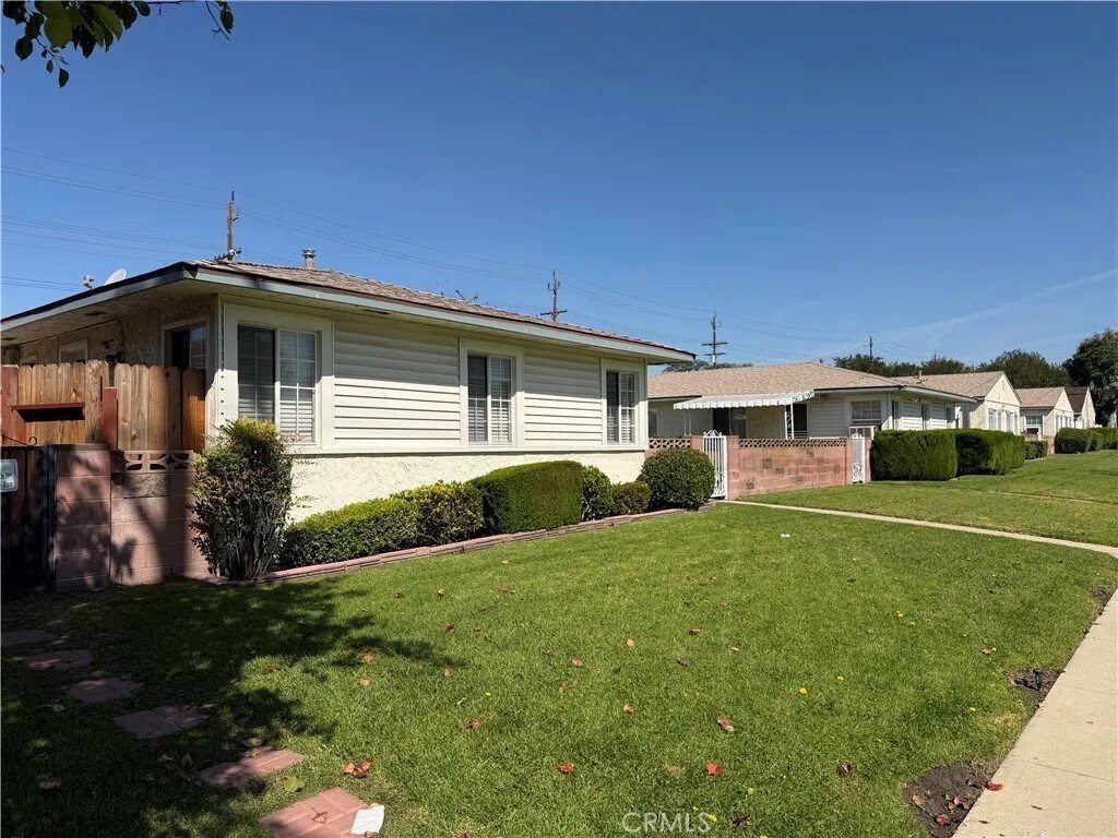 Burbank, California, United States 2 - 17633144