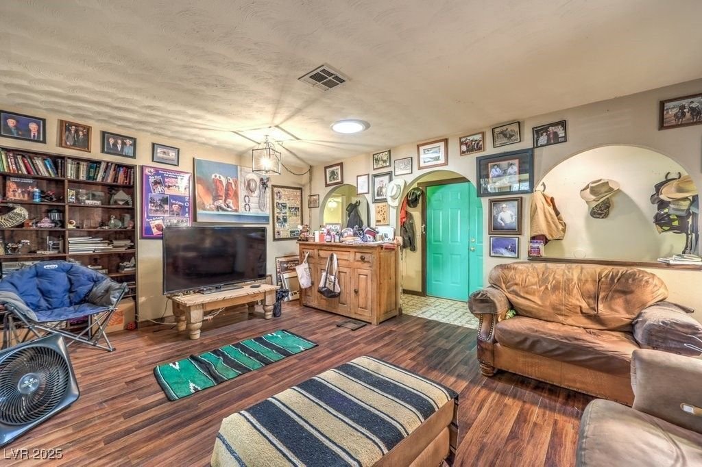 House in North Las Vegas, Nevada, United States 4 - 17635363