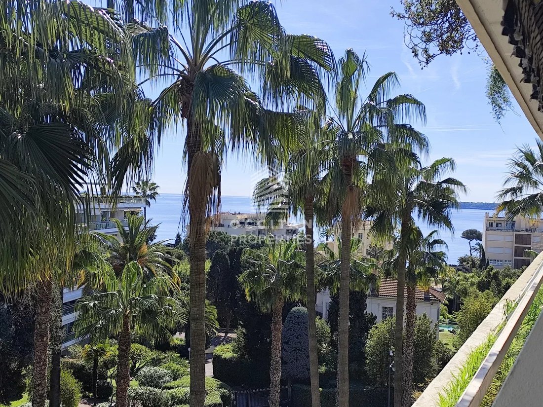 Apartment in Cannes, Provence-Alpes-Côte d'Azur, France 1 - 17633709