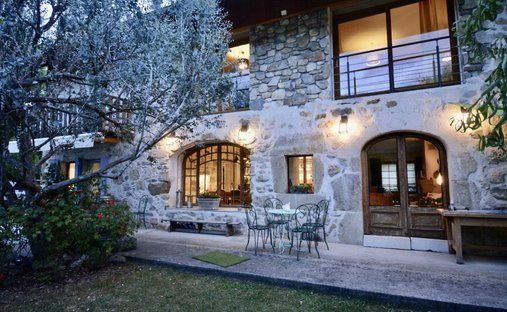 Villa in Galbert, Annecy, France 1
