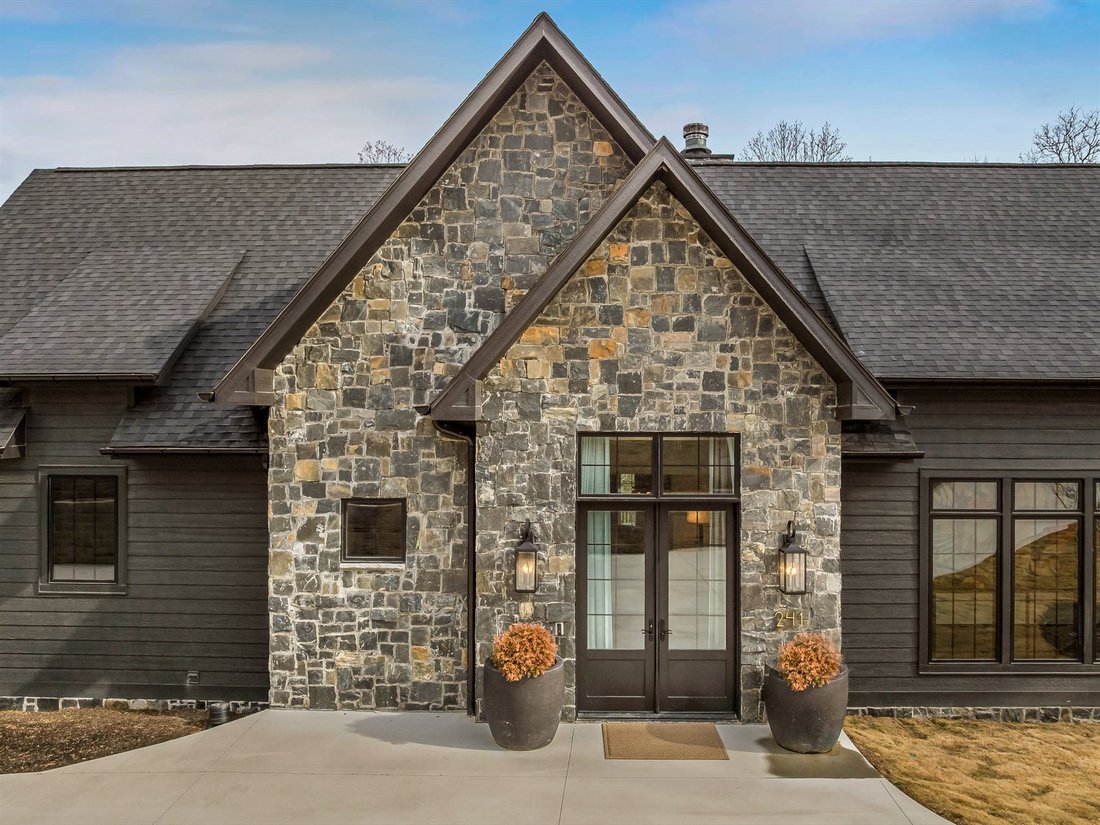 House in Laurel Park, North Carolina, United States 2 - 17306700