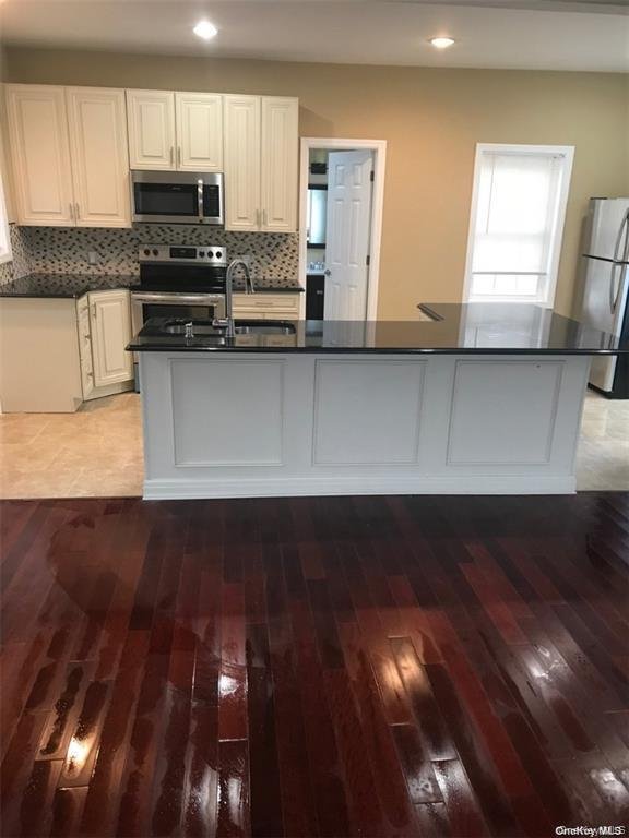 House in Lake Ronkonkoma, New York, United States 2 - 17628740