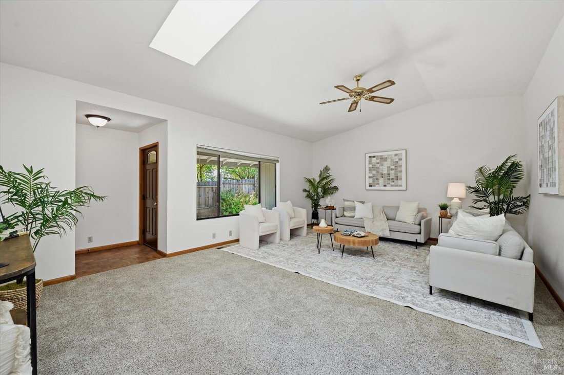 Casa a Ukiah, California, Stati Uniti 1 - 17632887