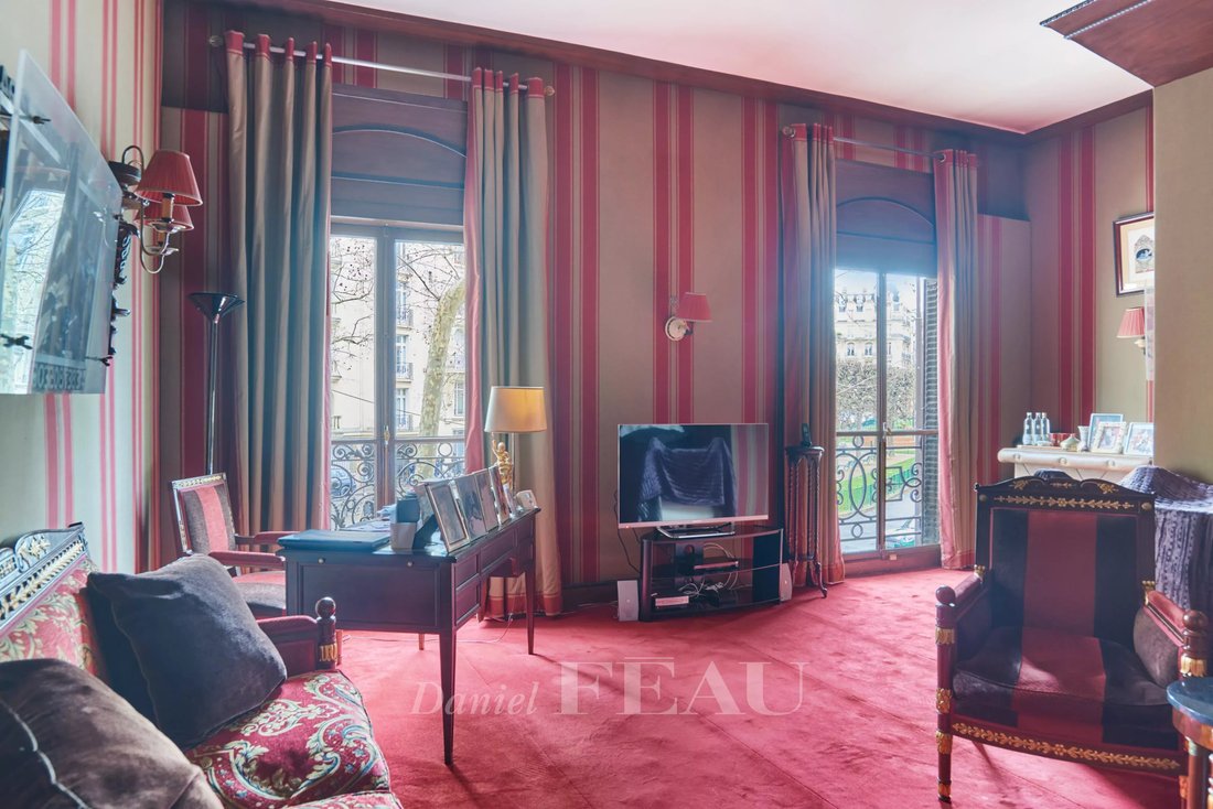 Apartment in Porte Dauphine, Paris 16e Arrondissement, Paris 4 - 17629662