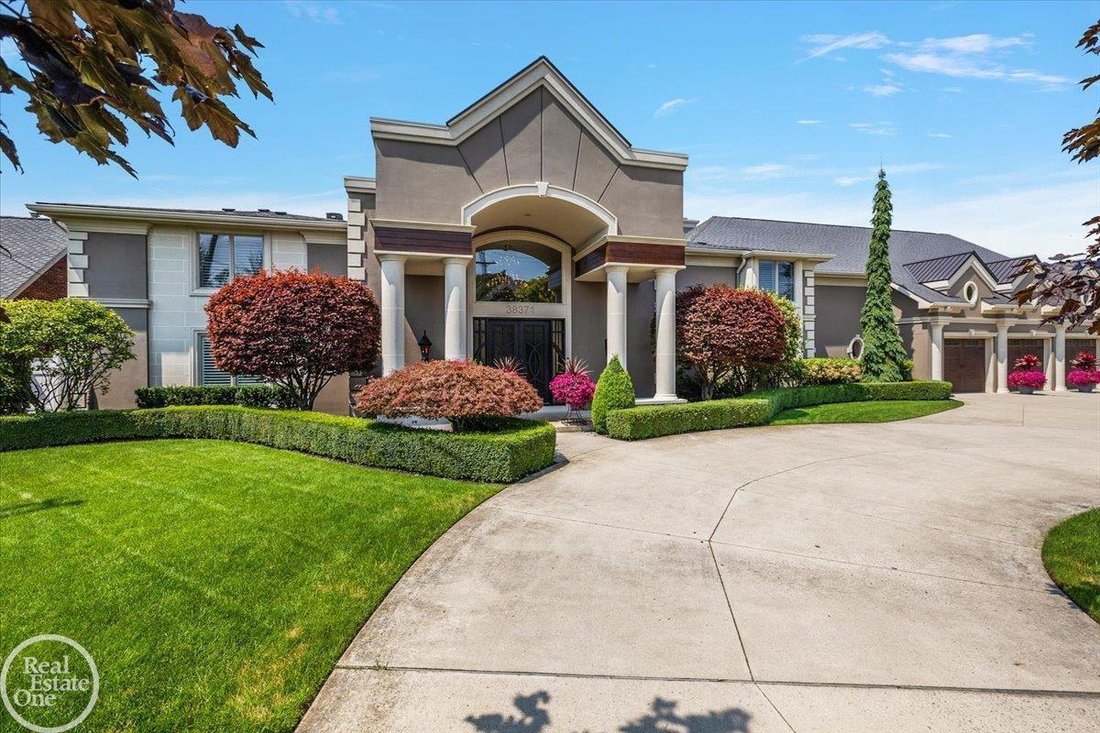 House in Mount Clemens, Michigan, United States 3 - 16065400