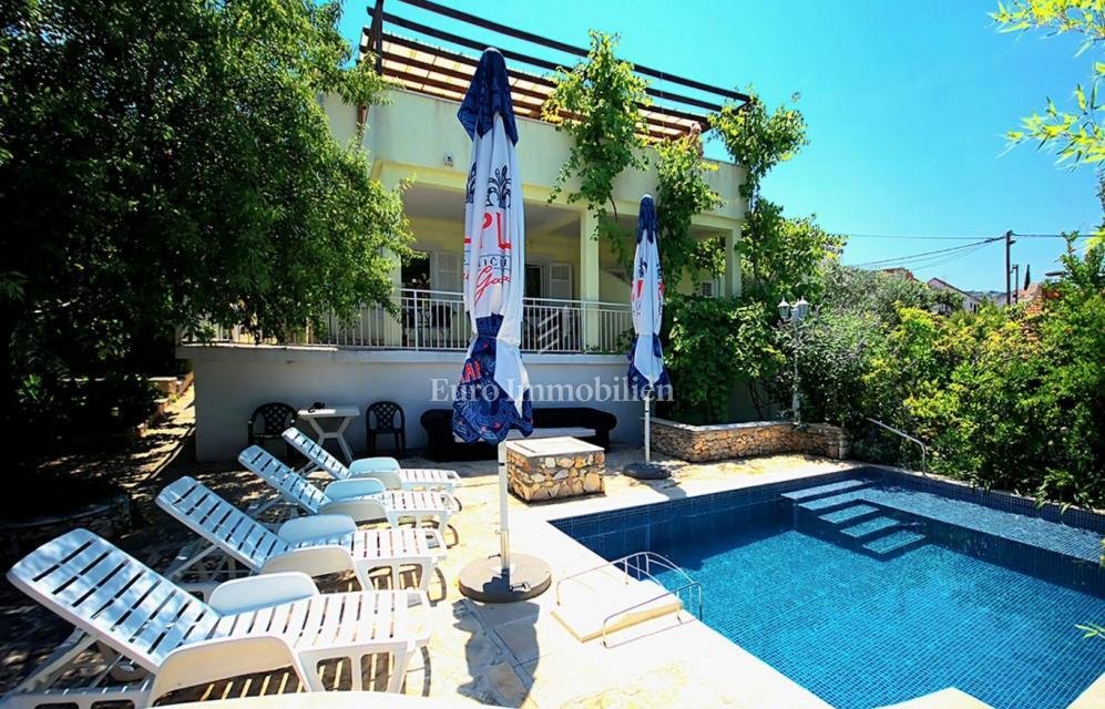 House in Dol, Split-Dalmatia County, Croatia 1 - 17629557