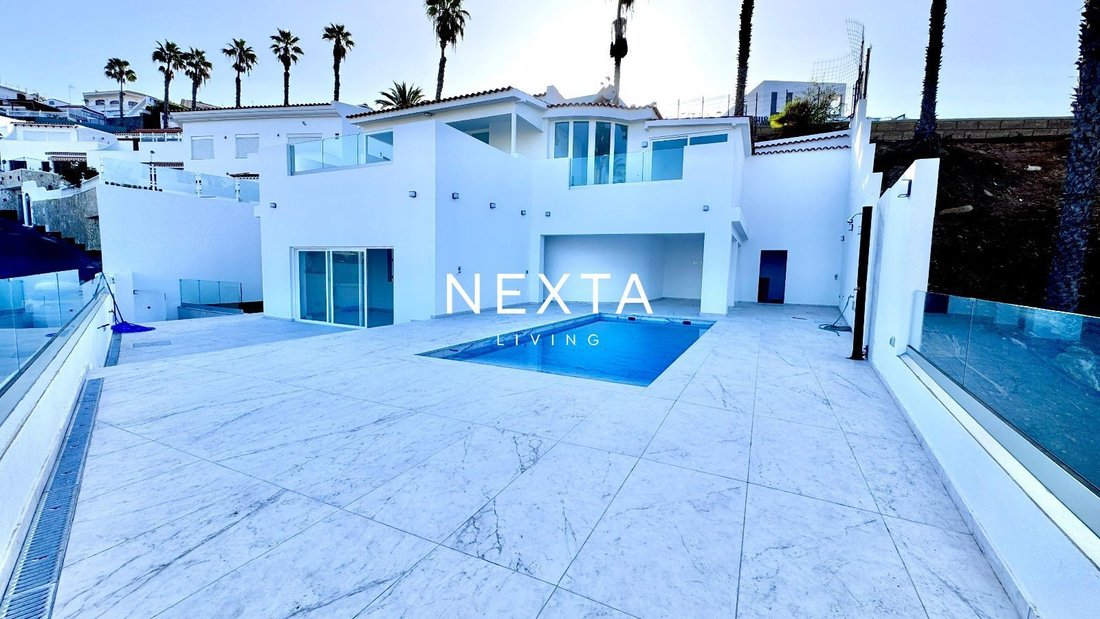 Chalet in San Cristobal de La Laguna, Canary Islands, Spain 2 - 17132639