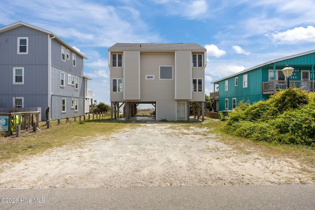 House in Oak Island, North Carolina, United States 3 - 17630136