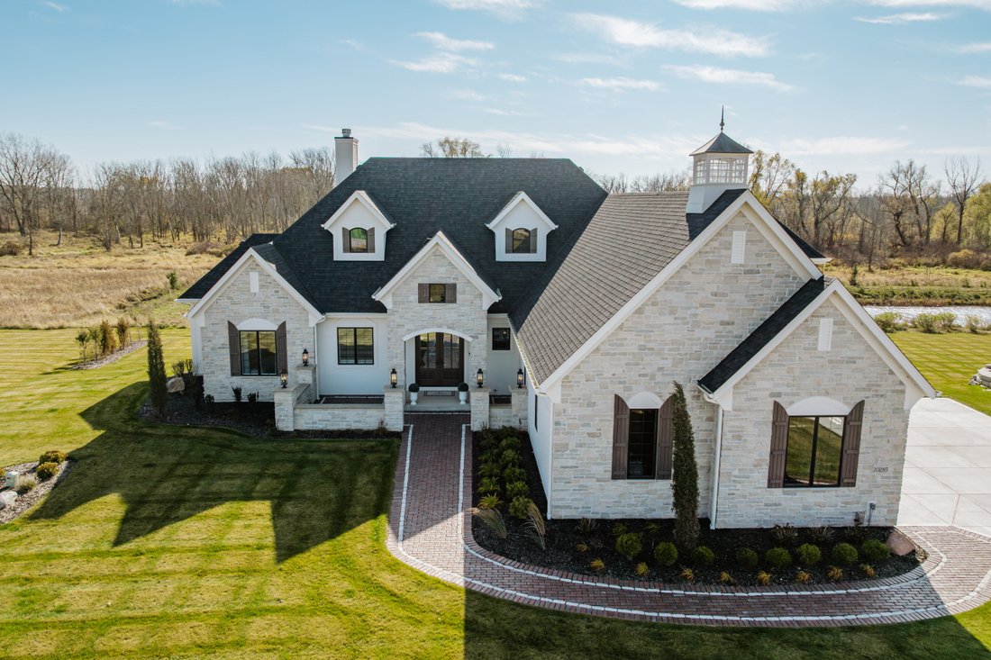 House in Brookfield, Wisconsin, United States 2 - 17638755