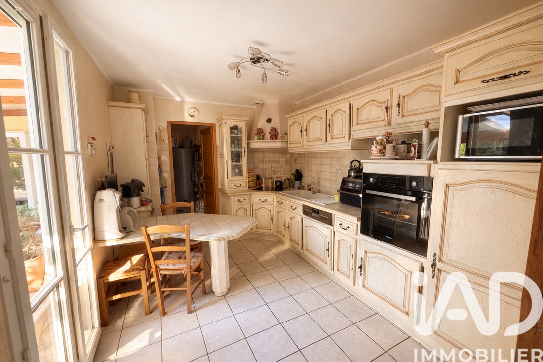 House in Luzarches, Ile-de-France, France 5 - 16806261