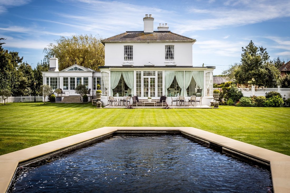 House in Oving, England 4 - 17628074