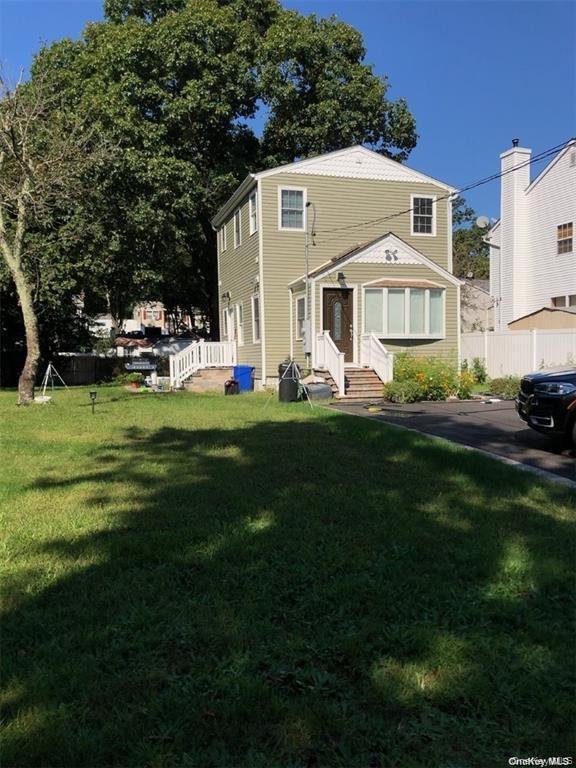 House in Lake Ronkonkoma, New York, United States 1 - 17628740