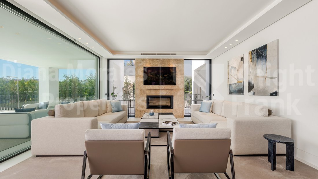Villa in Nueva Andalucia, Marbella, Spain 4 - 15976841