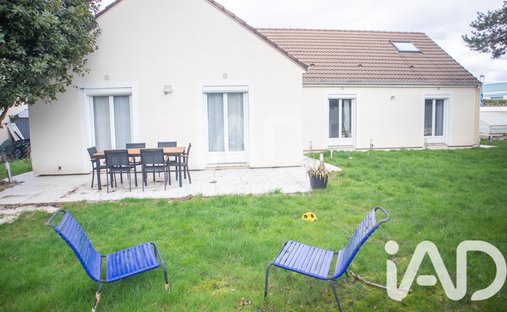 House in Belle Croix, Ozoir-la-Ferriere, France 1