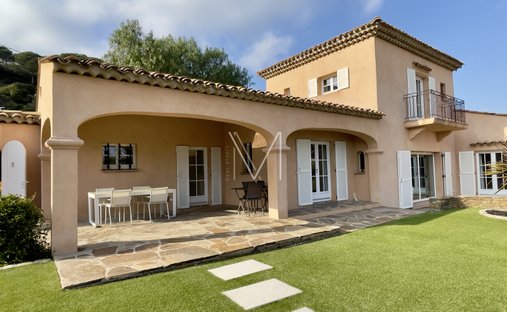 Villa en Grimaud, Provenza-Alpes-Costa Azul, Francia 1