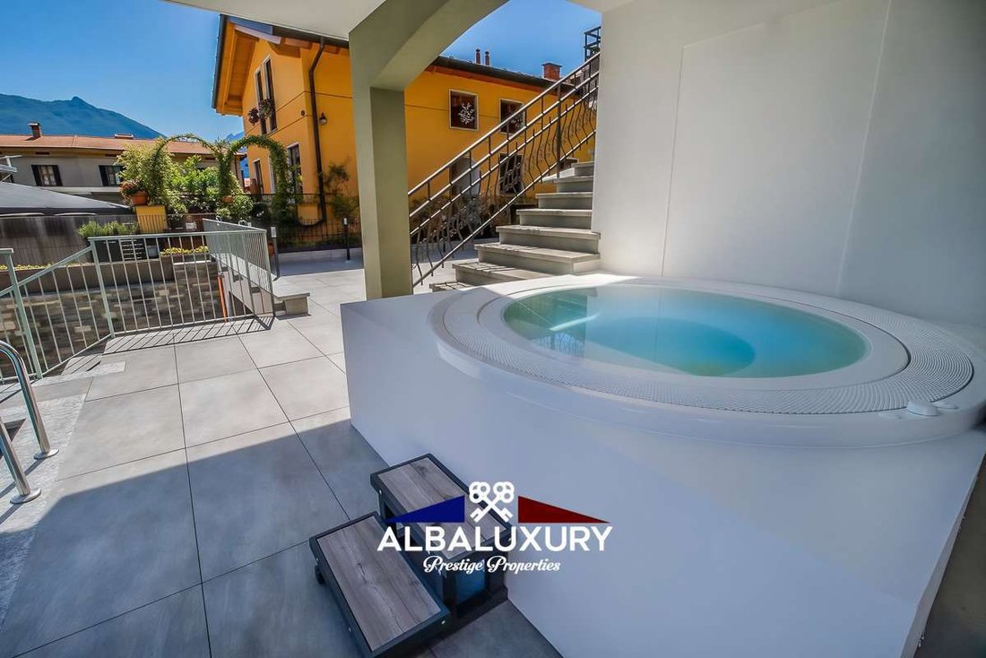 Villa in Menaggio, Lombardy, Italy 4 - 17633601