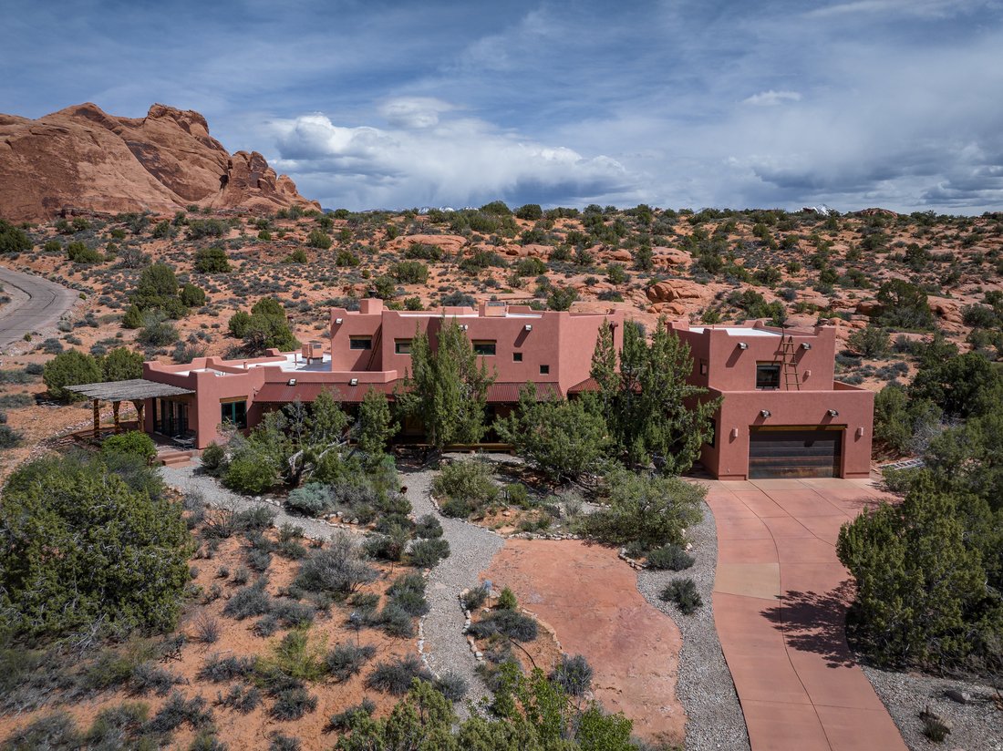 House in Moab, Utah, United States 2 - 17631067