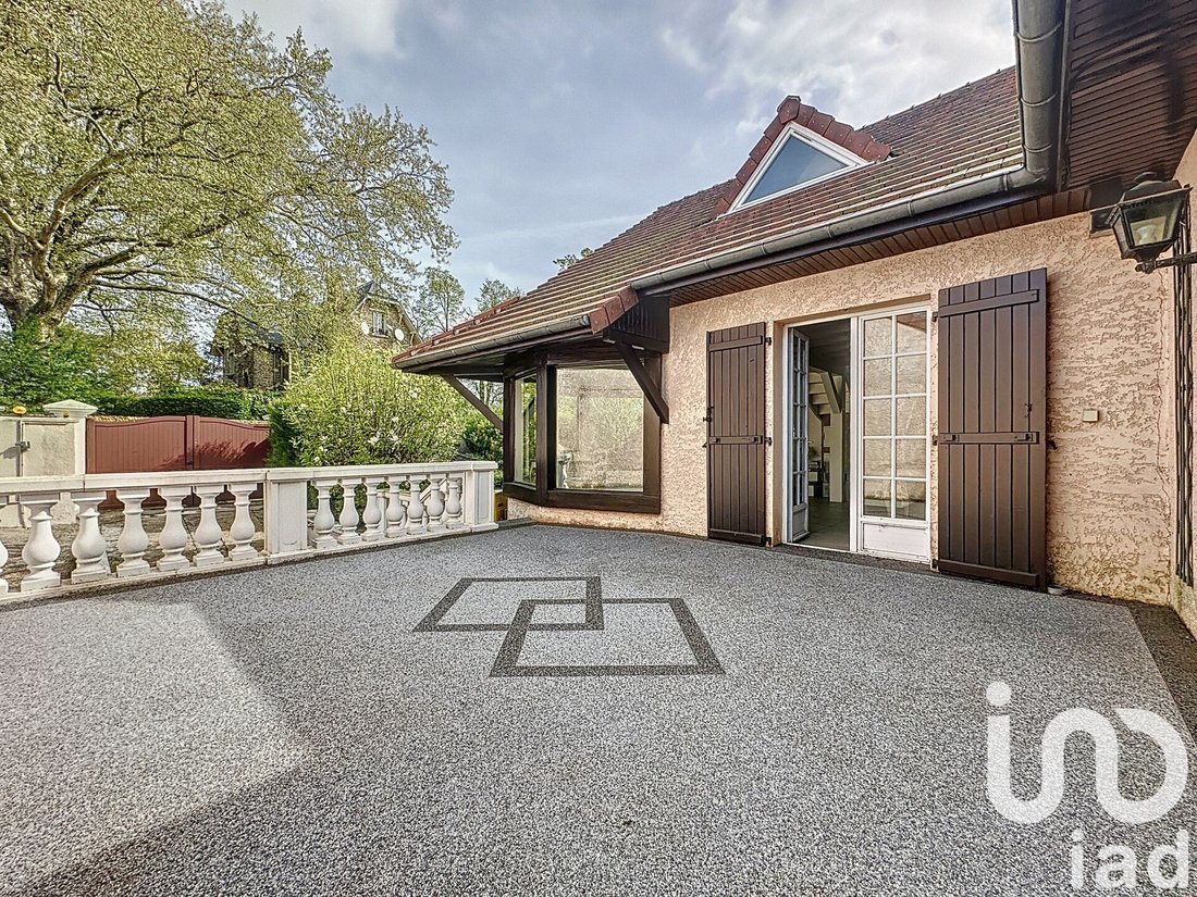 House in Arrondissement of Provins, Ile-de-France, France 1 - 16815752