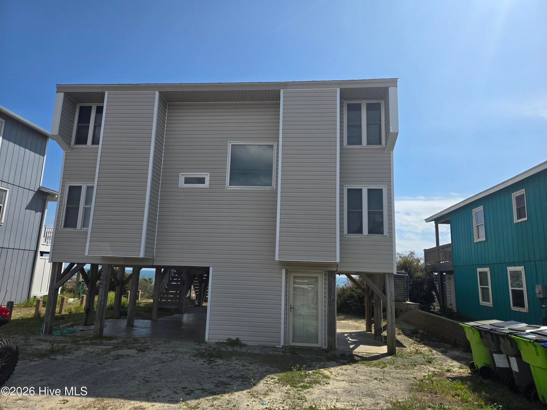 House in Oak Island, North Carolina, United States 2 - 17630136