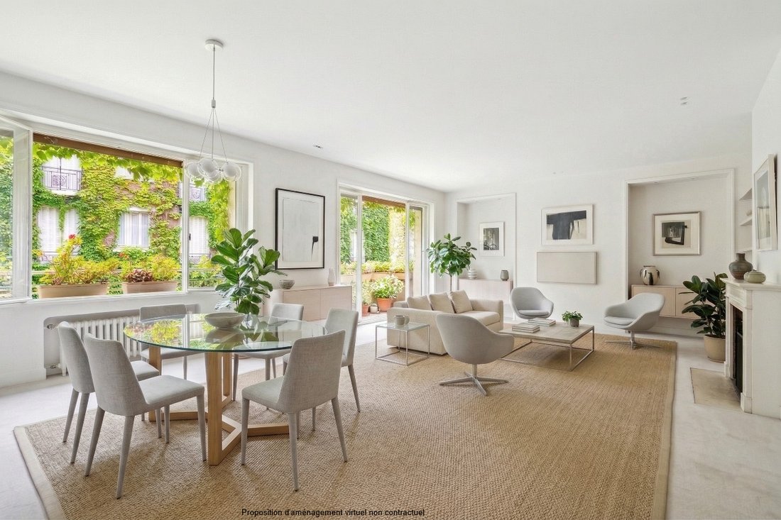 Apartment in Saint James-Général Koenig, Neuilly-sur-Seine, France 1 - 16084833